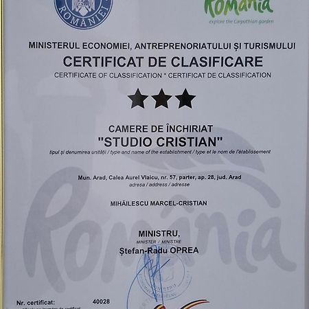Studio Cristian Арад Экстерьер фото